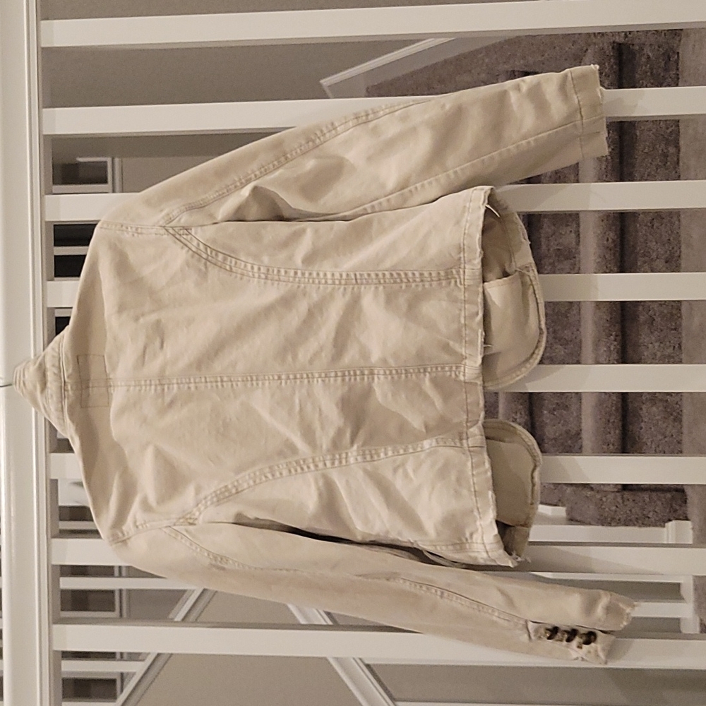 jacket - Picture 2 of 2